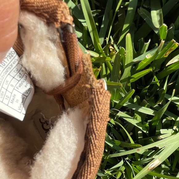 UGG🍁🍂Neumel chestnut winter boots Sz 10 toddler - Picture 10 of 12